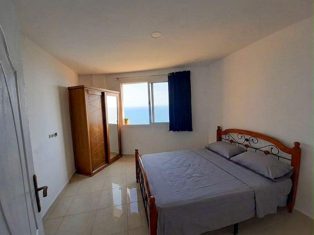 Agence immobilière loue à Azeffoun (Tizi Ouzou) un F2 entièrement meublé — Appartement à أزفون (photo 10)