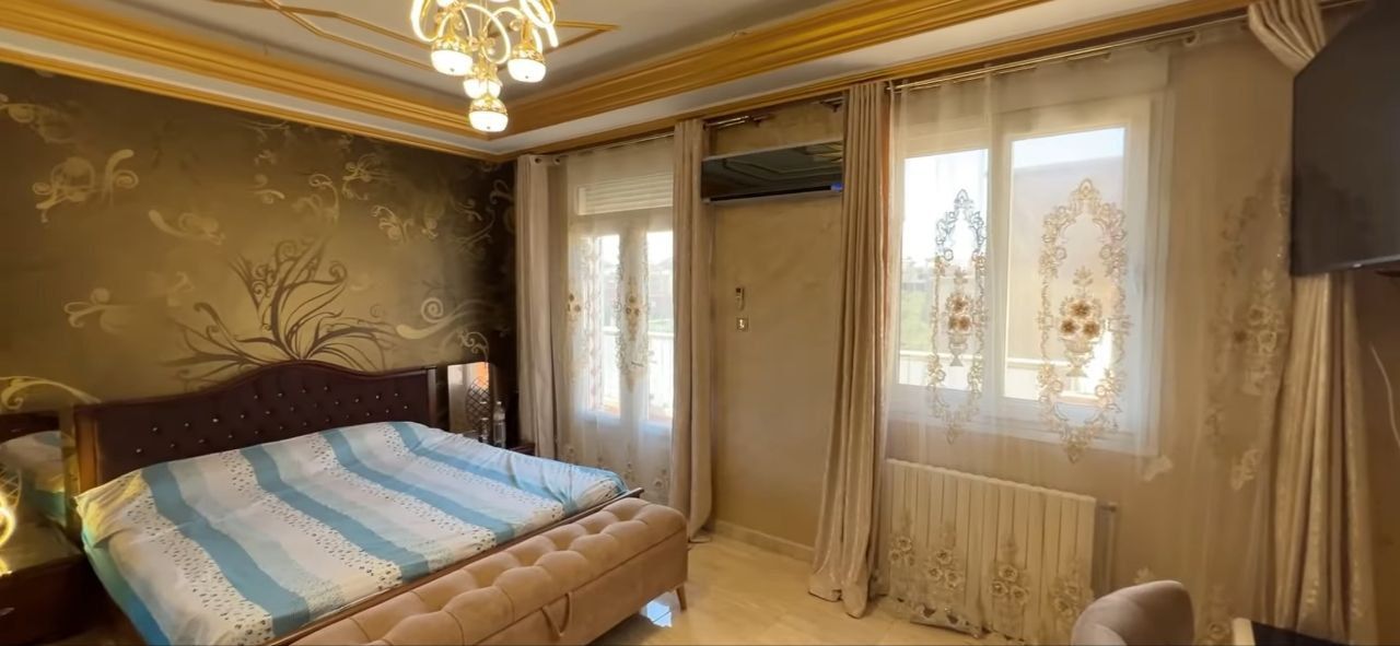 فيلا_ R+3 للبيع في  قليعة ولاية تيبازة بعقد ملكية — Maison à القليعة (photo 8)