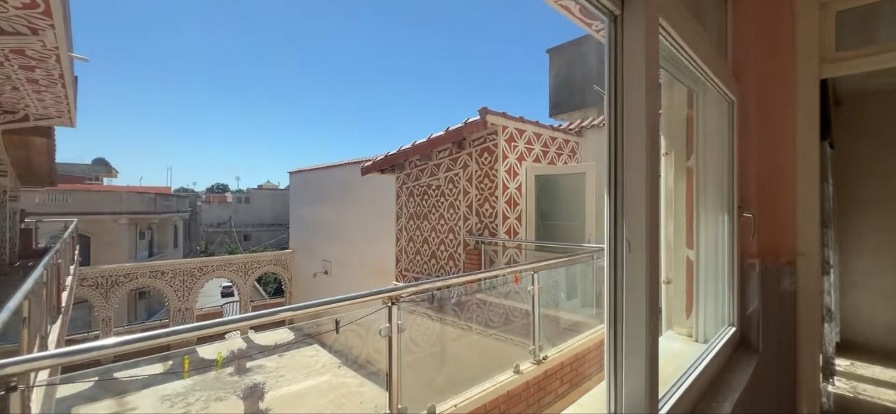 فيلا_ R+3 للبيع في  قليعة ولاية تيبازة بعقد ملكية — Maison à القليعة (photo 5)