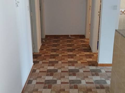 VENDS VILLA 274 M2 TIGZIRT — 1
