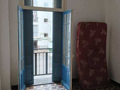 Location f3 — 7