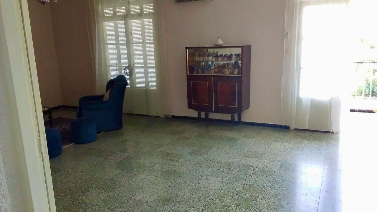 Agence immobilière loue à Hydra (Vers Sidi Yahia) un F5 (N.V.) — Appartement à حيدرة (photo 11)