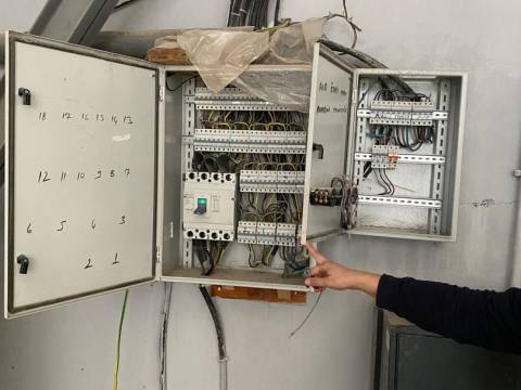 Agence immobilière loue à Route de Htatba (Koléa) un hangar de : 1300 M² — 12