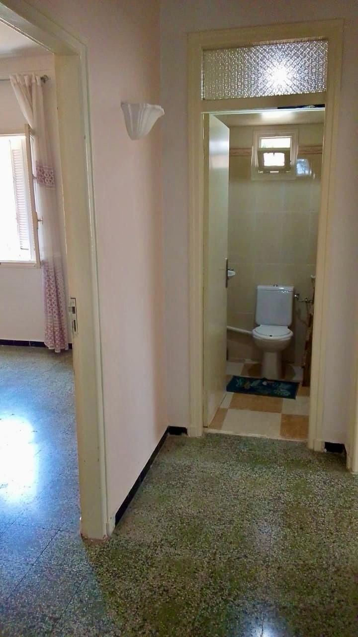 Agence immobilière loue à Hydra (Vers Sidi Yahia) un F5 (N.V.) — Appartement à حيدرة (photo 4)