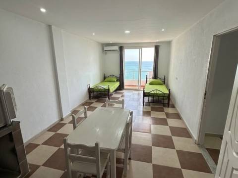 Agence immobilière loue à Azeffoun (Tizi Ouzou) un F2 entièrement meublé — 3