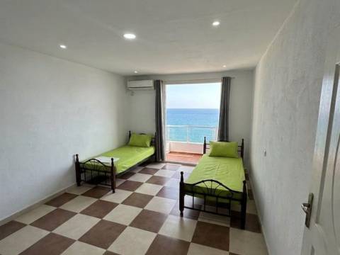 Agence immobilière loue à Azeffoun (Tizi Ouzou) un F2 entièrement meublé — 5