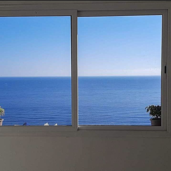 Agence immobilière loue à Azeffoun (Tizi Ouzou) un F2 entièrement meublé — Appartement à أزفون (photo 8)