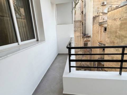 Immeuble R+5 récent a louer — 11