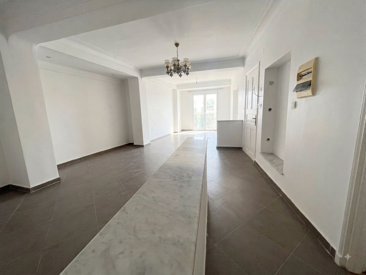 Immeuble R+5 récent a louer — Appartement à الجزائر الوسطى (photo 13)
