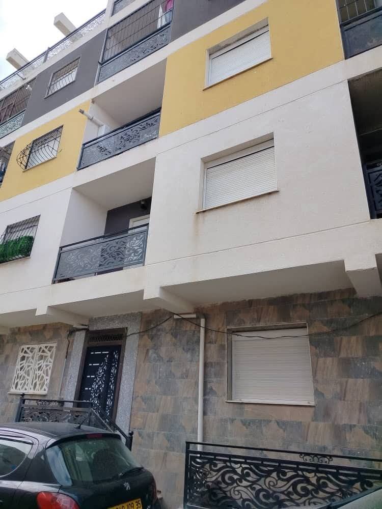 شقة للبيع أف3 قورصو ولاية بومرداس — Appartement à قورصو