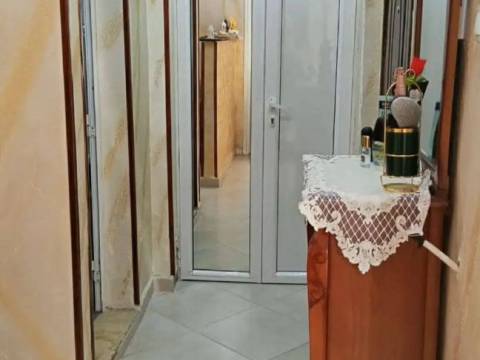 🏠 شقة F2 راقية للبيع | بني تامو – البليدة مطبخ مجهز | تراس | باركينغ | وثائق كاملة ✅ السعر: 670 مليون دج — ثابت — 6